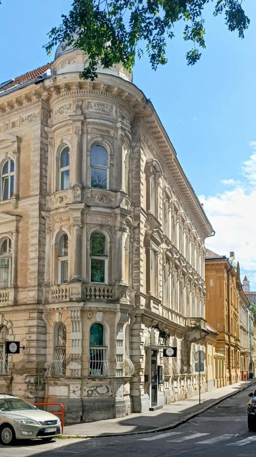 Nice Flat Under The Castle Bratislava Buitenkant foto